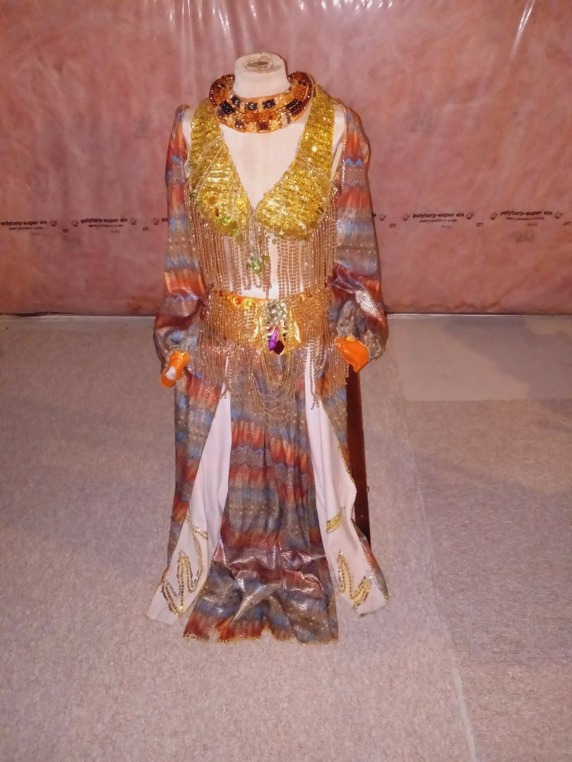 Cleopatra costume for the girl at solo party in the dance
